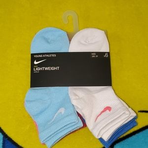 NWT Nike Socks
